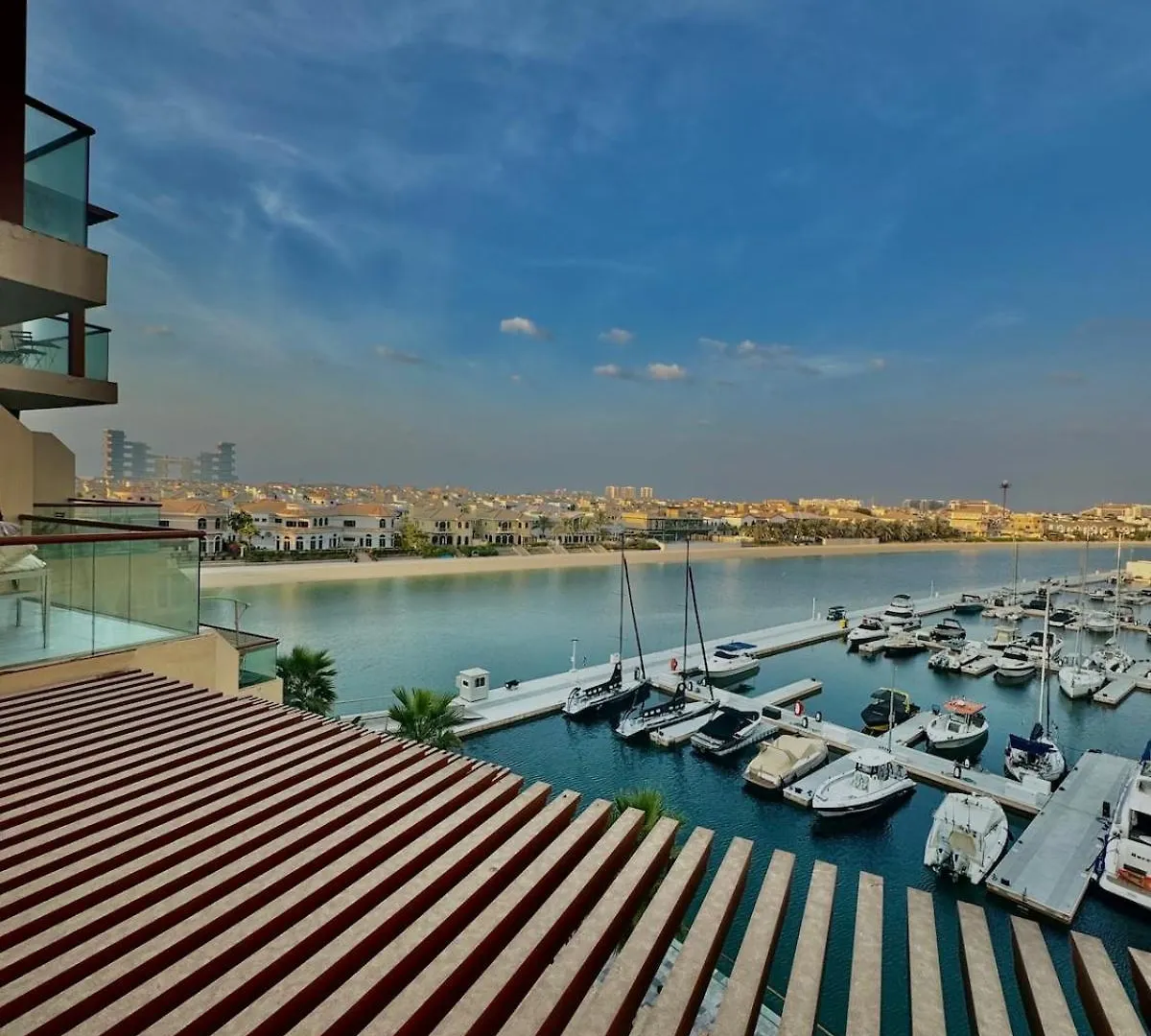 Deluxe Serene Views Studio In Dubai Palm Jumeirah Daire