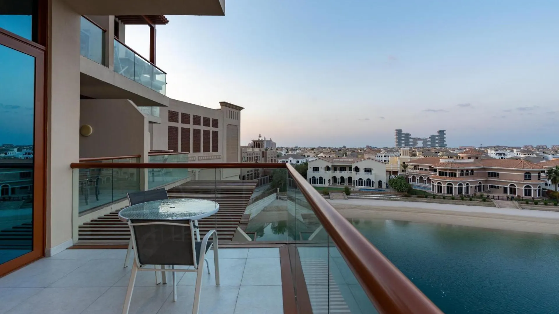 Apartment Deluxe Serene Views Studio In Dubai Palm Jumeirah