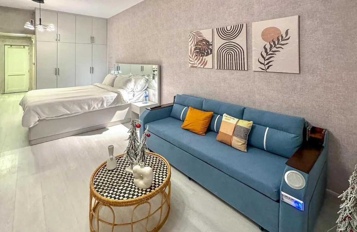 Deluxe Serene Views Studio In Dubai Palm Jumeirah